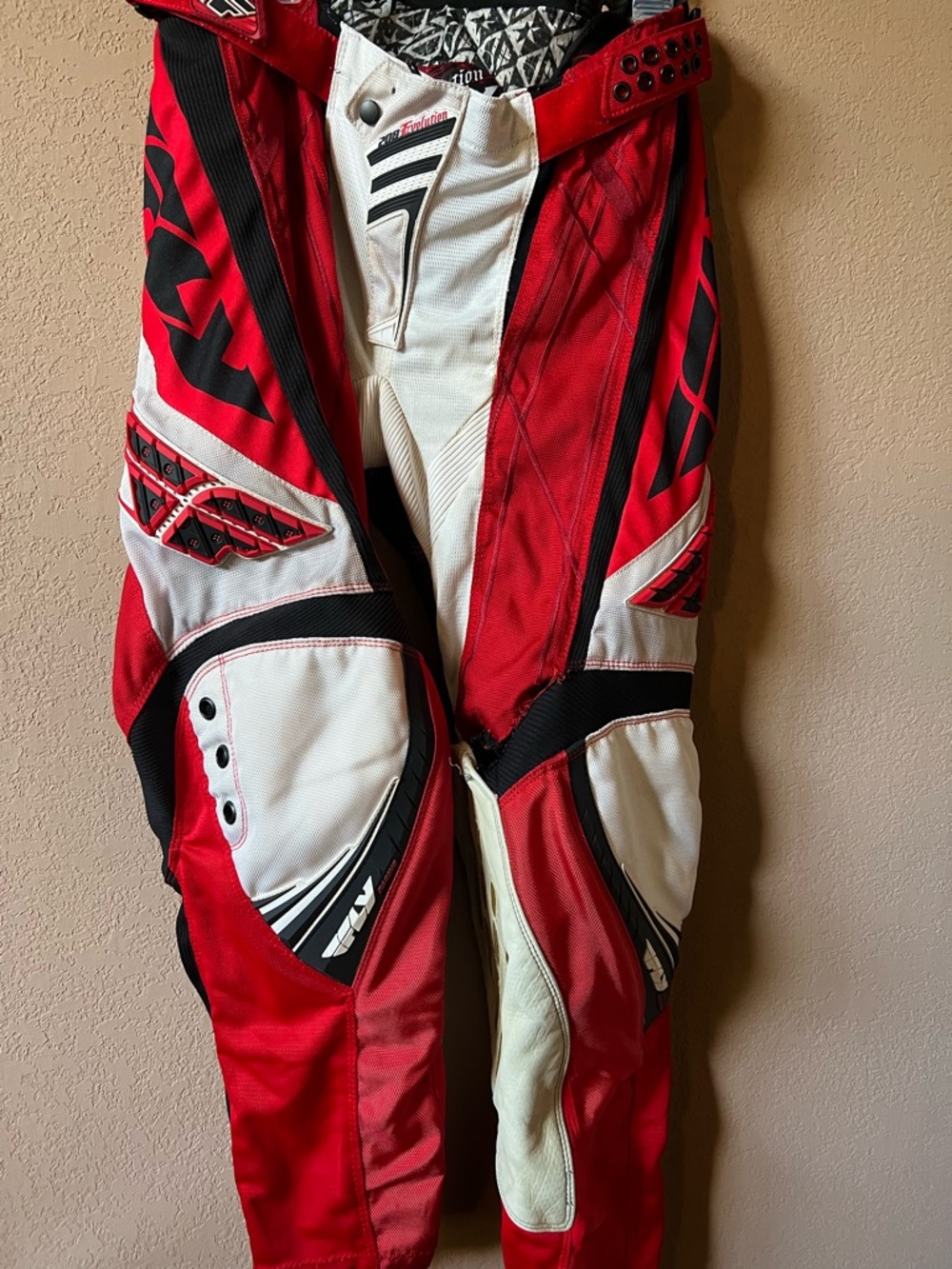 Fox Racing Evolution 208 motocross pants size 36 hole in knee